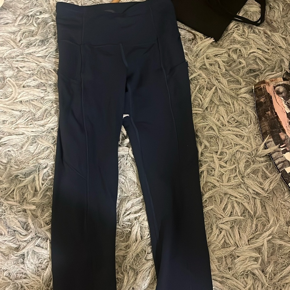 NAVY lulu leggings with pockets